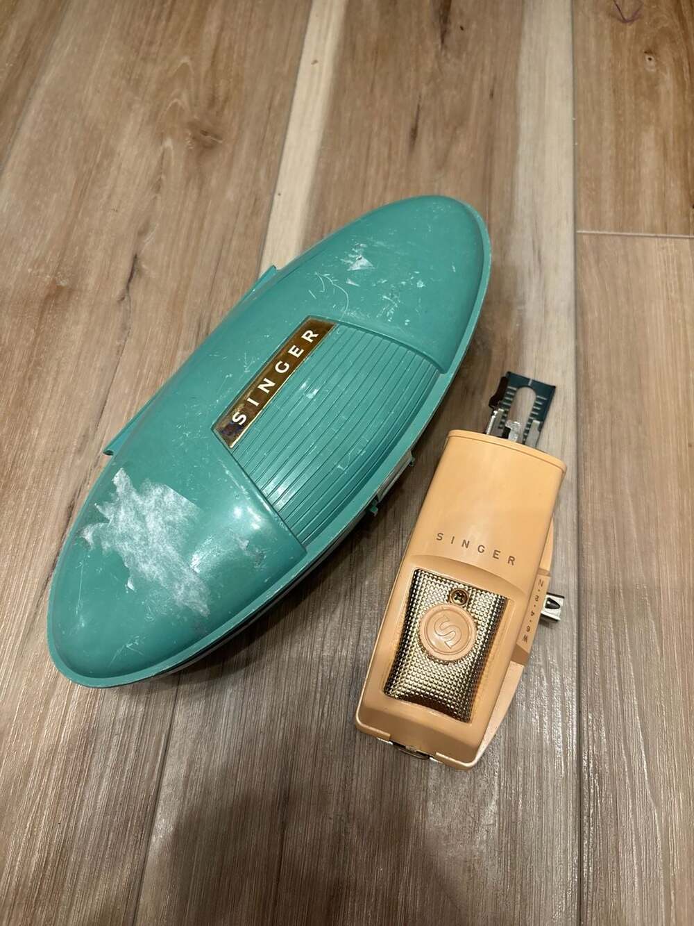 Singer Buttonholer Attachment with Case Vintage 1960s Atomic Jetsons Style